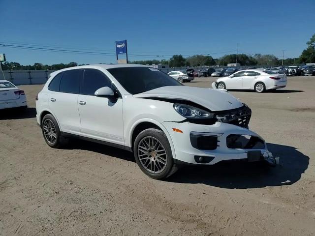 2017 Porsche Cayenne VIN: WP1AA2A27HKA81008 Lot: 75169254