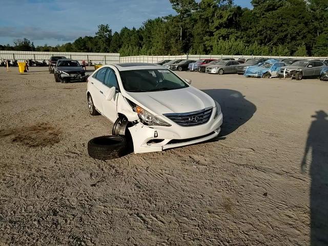 5NPEC4AB3CH445425 2012 Hyundai Sonata Se