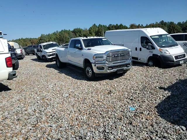 2022 RAM 3500 - Image 11