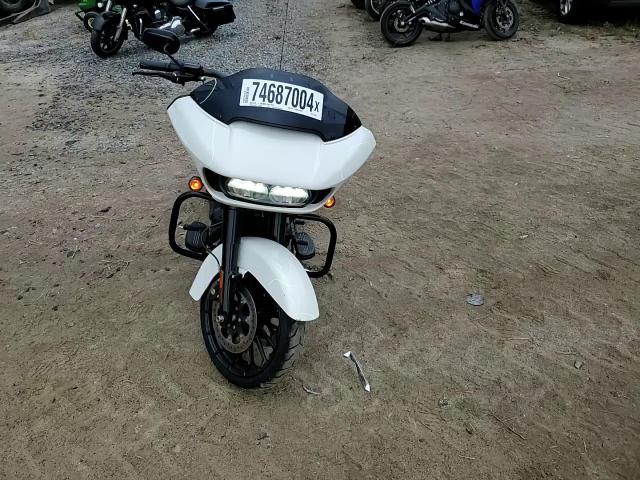 2018 Harley-Davidson Fltrxs Road Glide Special VIN: 1HD1KTC16JB671939 Lot: 74687004