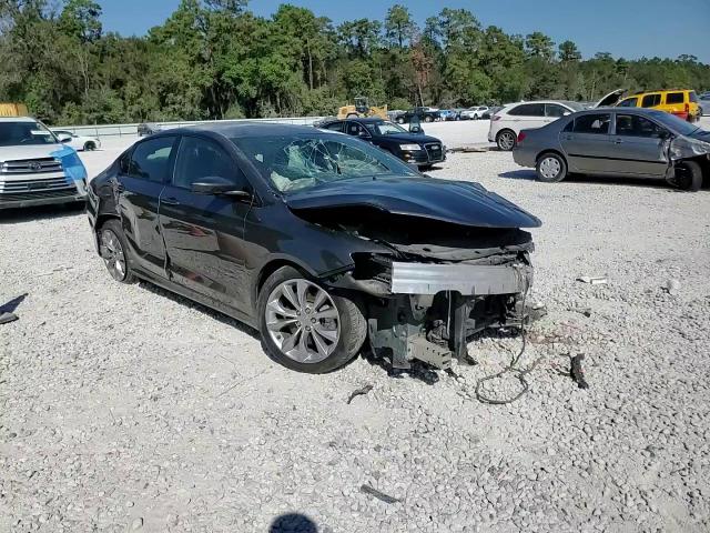 2015 Chrysler 200 - Image 14