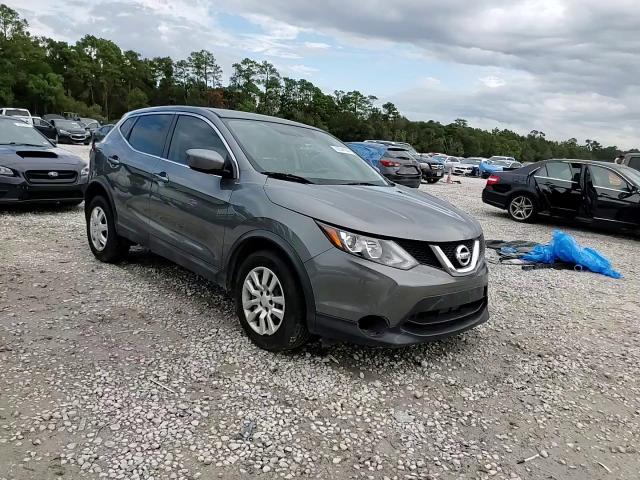 2018 Nissan Rogue - Image 14