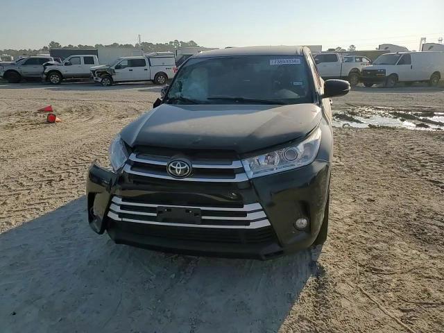 5TDZZRFH8KS361653 2019 Toyota Highlander Le