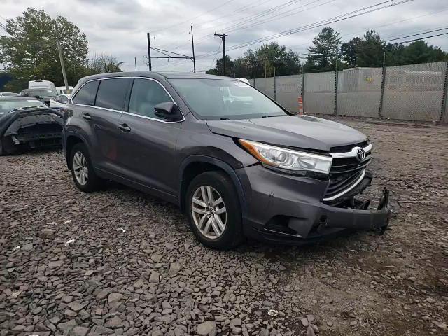 2016 Toyota Highlander Le VIN: 5TDBKRFH8GS245902 Lot: 73221254