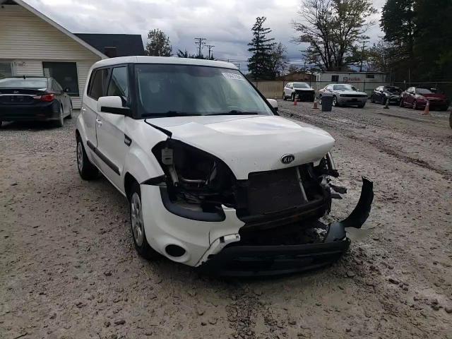 2012 Kia Soul VIN: KNDJT2A55C7411150 Lot: 76477164