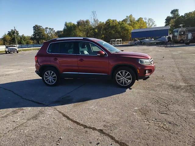 2012 Volkswagen Tiguan S VIN: WVGAV7AX2CW003098 Lot: 74890114