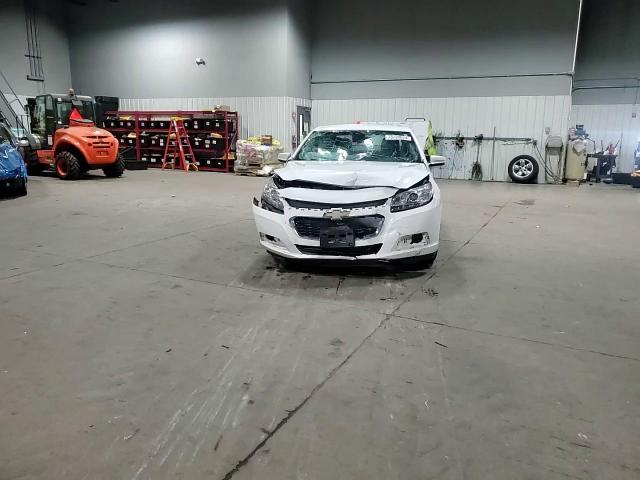 2016 Chevrolet Malibu - Image 11