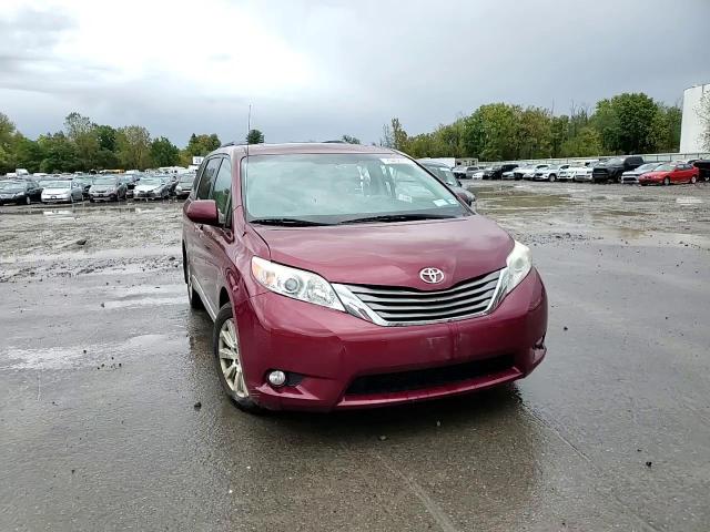 2012 Toyota Sienna Xle VIN: 5TDDK3DC4CS044537 Lot: 75456114