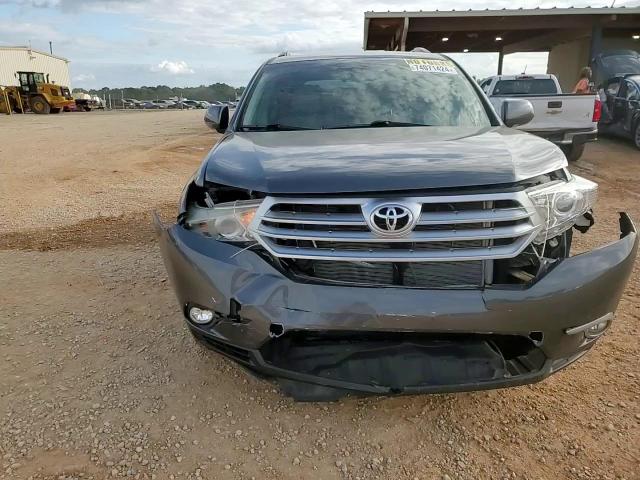 5TDYK3EH3DS132749 2013 Toyota Highlander Limited