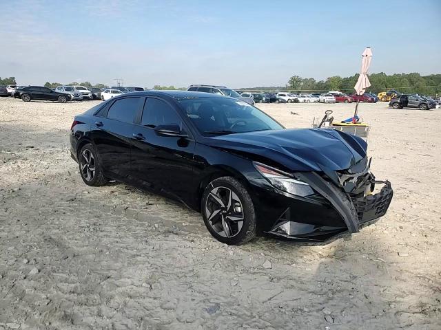 2023 Hyundai Elantra - Image 11