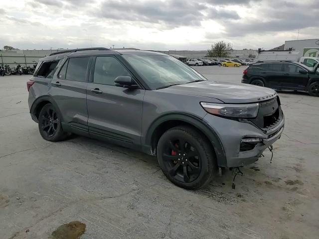 2022 Ford Explorer - Image 12