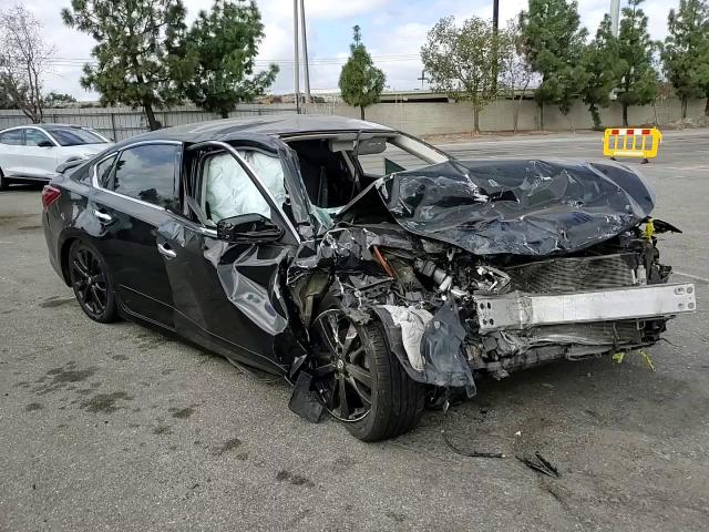 2017 Nissan Altima - Image 10