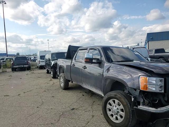 2011 GMC Sierra - Image 12