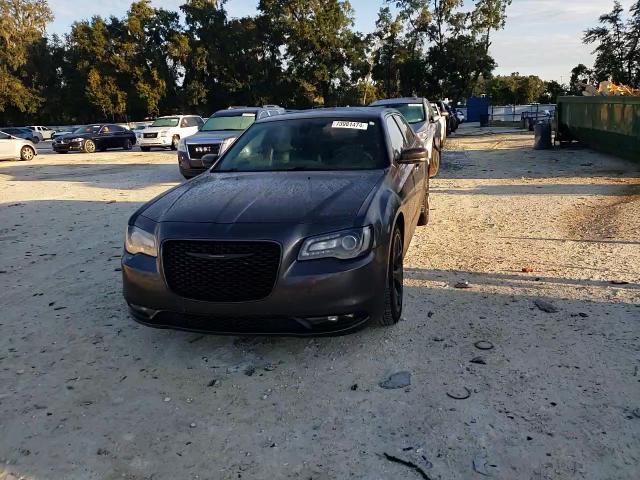 2021 Chrysler 300 - Image 14