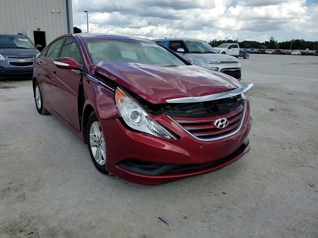 5NPEB4AC5EH947853 2014 Hyundai Sonata Gls