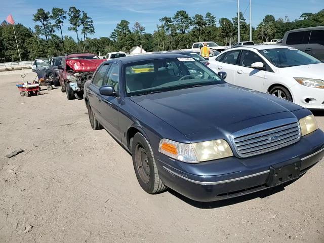 1998 Ford Crown Victoria - Image 11