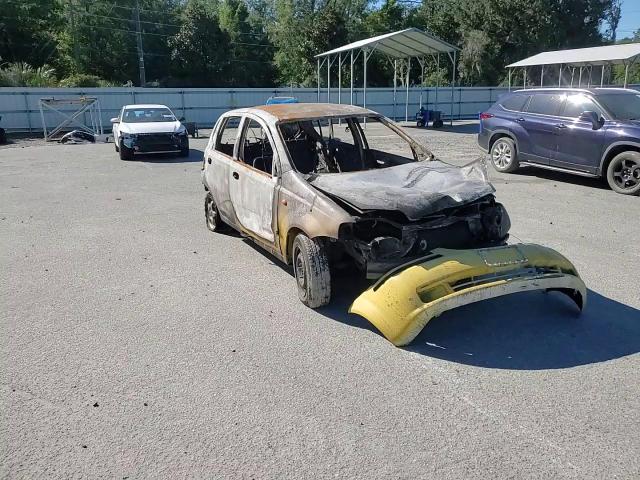 2004 Chevrolet Aveo - Image 10