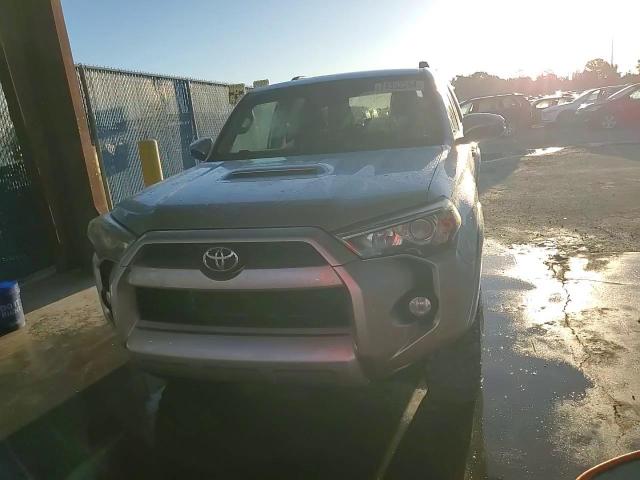 2015 Toyota 4Runner - Image 13