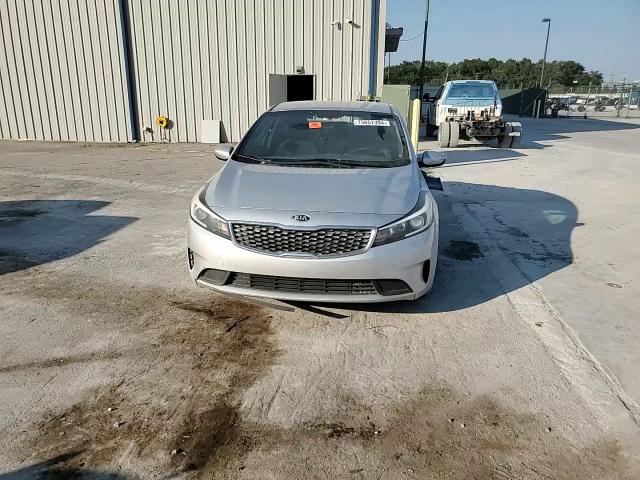 2017 Kia Forte - Image 10