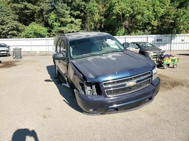 2008 Chevrolet Tahoe C1500 VIN: 1GNFC13028R140438 Lot: 76016214