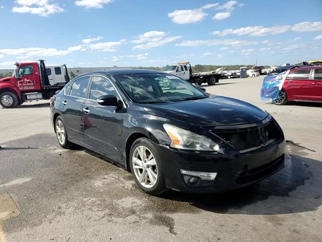 2015 Nissan Altima - Image 13