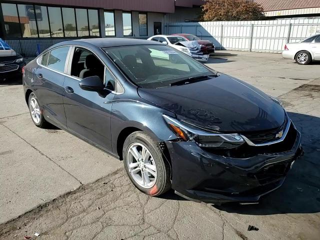2016 Chevrolet Cruze - Image 11