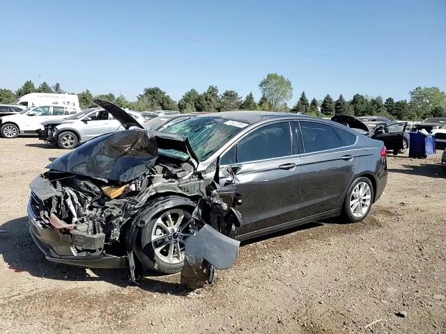 2019 Ford Fusion - Image 13