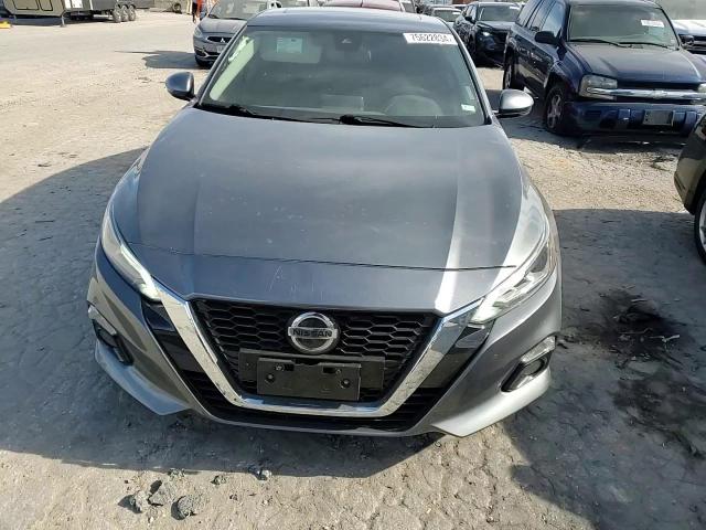 2019 Nissan Altima - Image 11