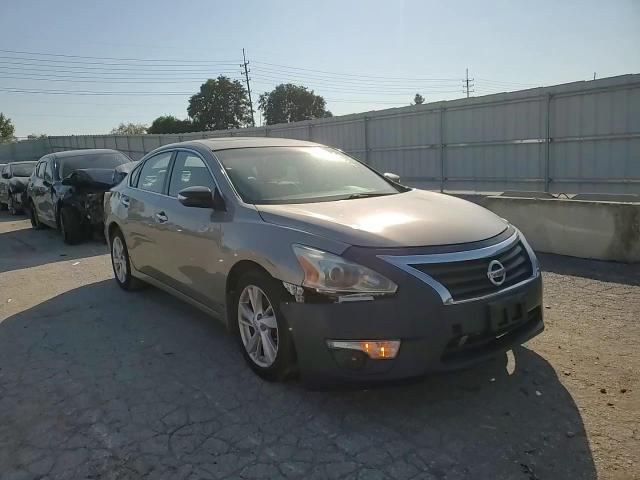 2015 Nissan Altima - Image 10