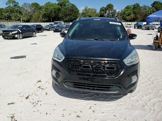 2017 Ford Escape Titanium VIN: 1FMCU9JD4HUC08549 Lot: 76334214