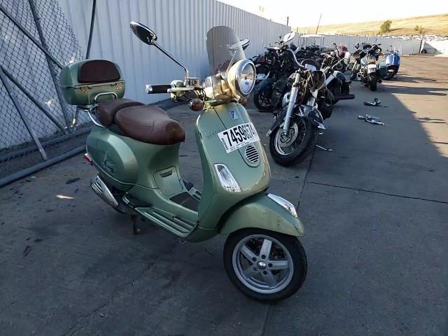 2011 Vespa Lx 150Ie VIN: ZAPM688F2B5200048 Lot: 74596574