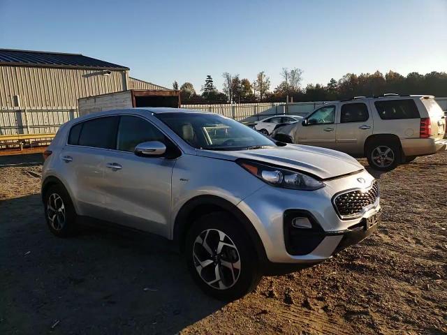 2020 Kia Sportage Lx VIN: KNDPMCAC8L7677385 Lot: 76984374