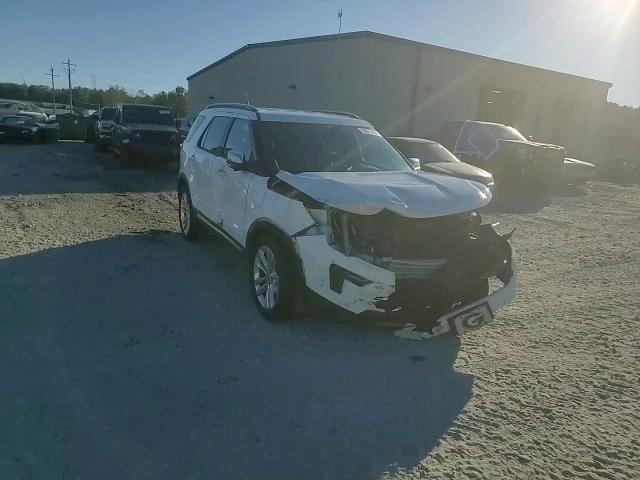 2019 Ford Explorer - Image 14