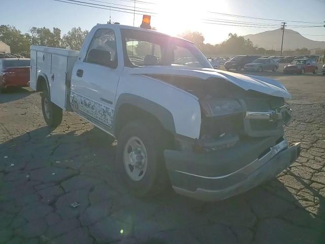 2003 Chevrolet Silverado C2500 VIN: 1GBGC24U23E354418 Lot: 77179004