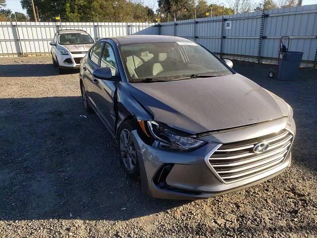 2018 Hyundai Elantra - Image 10