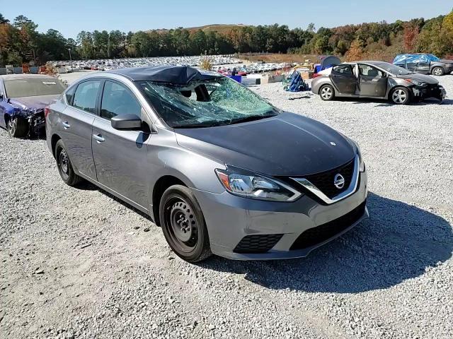 2019 Nissan Sentra - Image 10