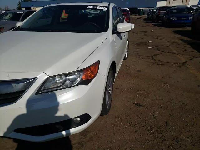 2013 Acura Ilx 20 Premium VIN: 19VDE1F55DE010413 Lot: 76938424