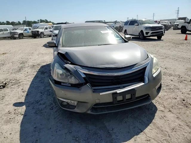2015 Nissan Altima - Image 11
