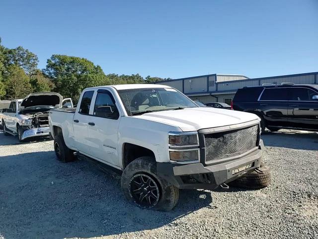 2015 Chevrolet Silverado - Image 11