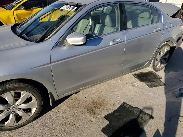 2010 Honda Accord - Image 12