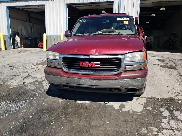 2004 GMC Yukon - Image 12