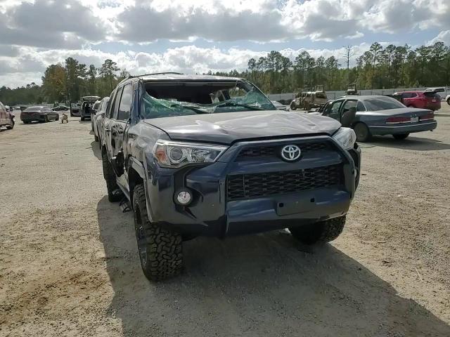 2017 Toyota 4Runner - Image 12
