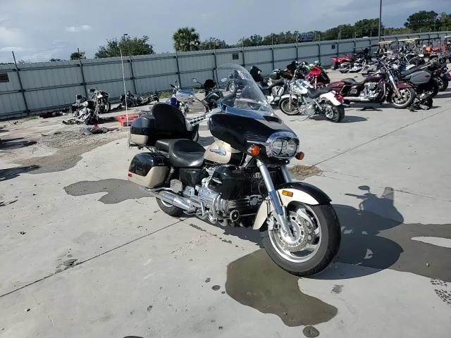 2001 Honda Gl1500 Cf VIN: 1HFSC41091A200754 Lot: 76871794