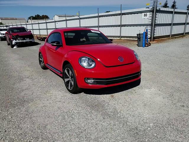 2013 Volkswagen Beetle - Image 10