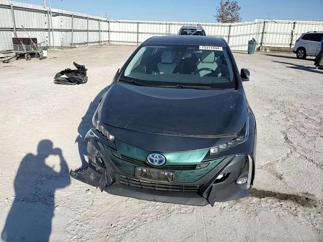 2018 Toyota Prius Prime VIN: JTDKARFP4J3071460 Lot: 75311444