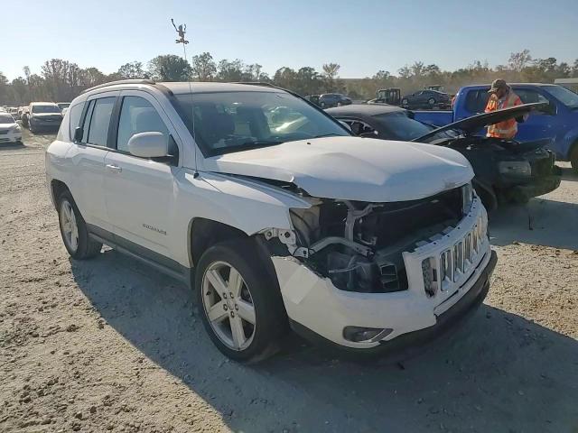 2014 Jeep Compass - Image 12