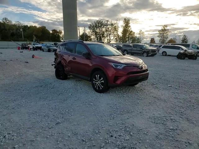 2018 Toyota Rav4 Le VIN: 2T3BFREVXJW780232 Lot: 75562574