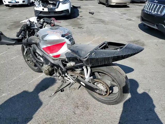 2002 Honda Cbr600 F4 VIN: JH2PC35052M305481 Lot: 76834514