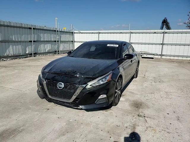 2020 Nissan Altima - Image 11