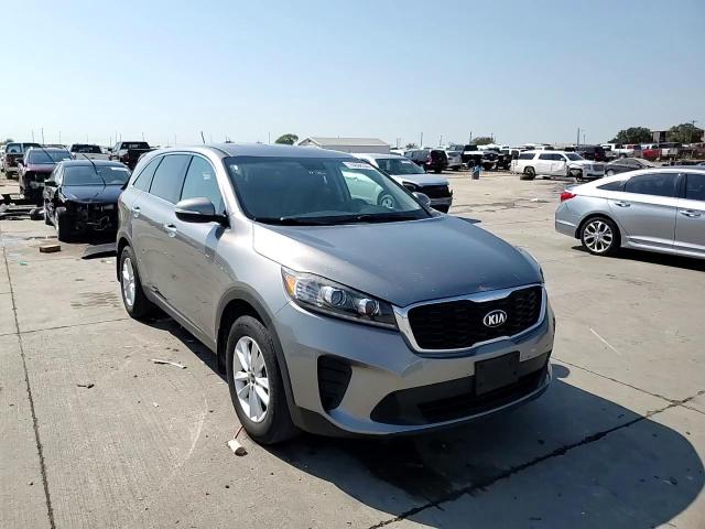 2019 Kia Sorento - Image 14